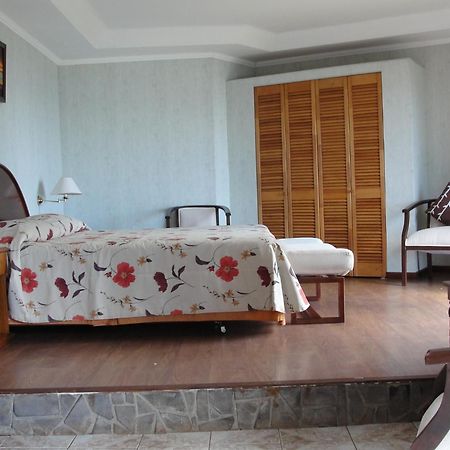Iorana Isla De Pascua Hotel Анґа-Роа Номер фото