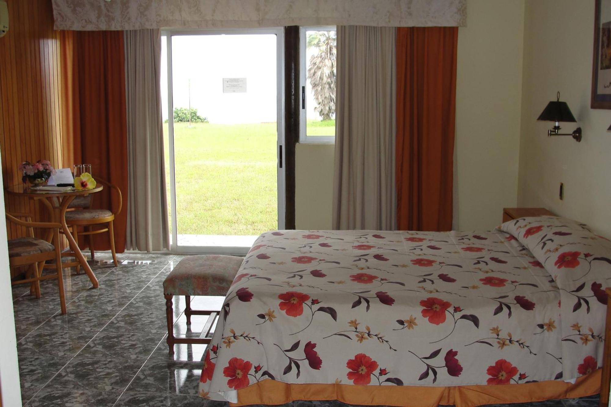 Iorana Isla De Pascua Hotel Анґа-Роа Номер фото