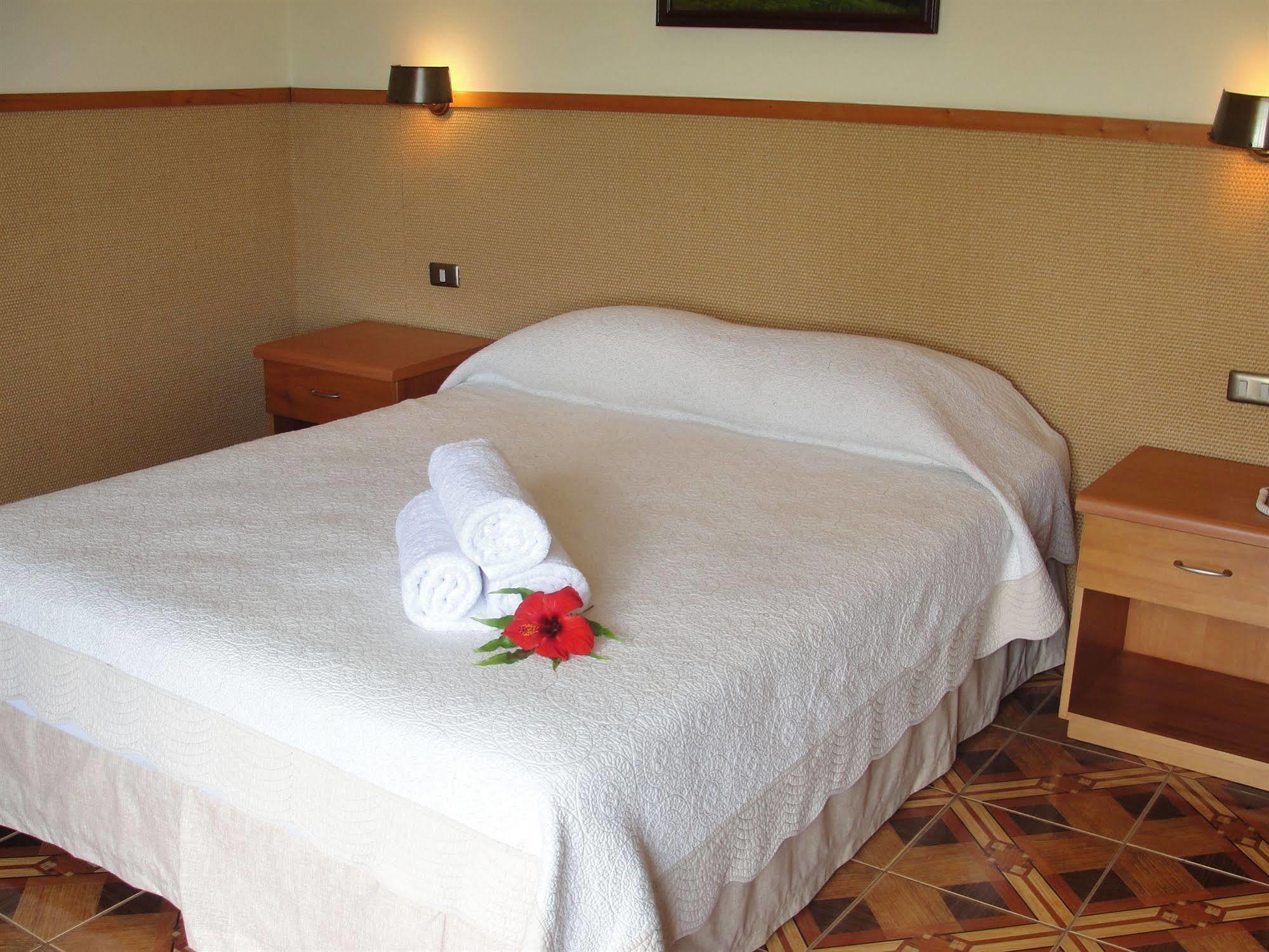 Iorana Isla De Pascua Hotel Анґа-Роа Екстер'єр фото
